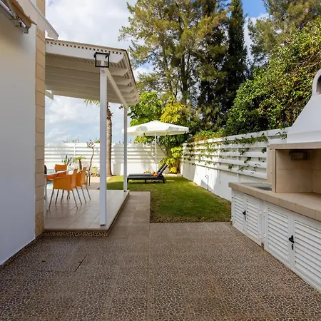Villa Sea Renity In Mrbnb Cyprus